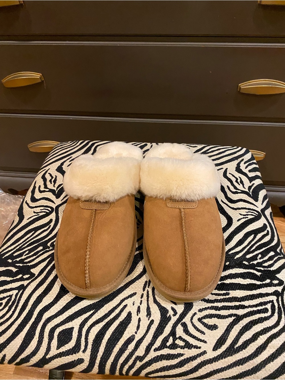 Cozy Shearling-Trim Suede Mule Slippers in Chestnut